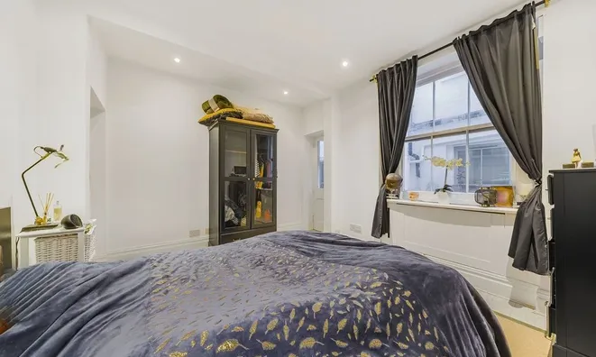 Недвижимость Roland Gardens, South Kensington: 5