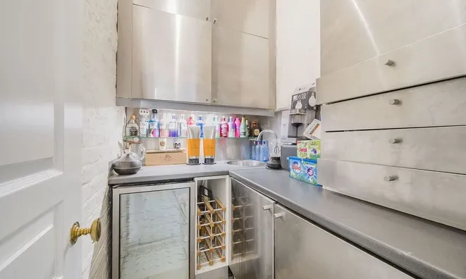 Недвижимость Roland Gardens, South Kensington: 7