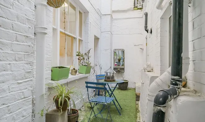 Недвижимость Roland Gardens, South Kensington: 9