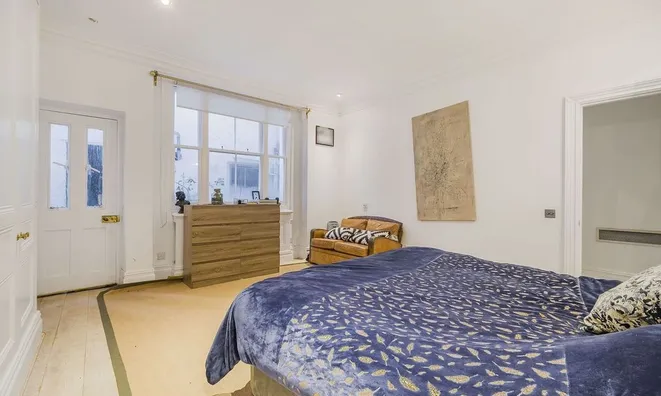 Недвижимость Roland Gardens, South Kensington: 15