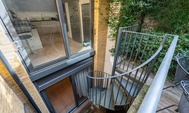 Недвижимость Roland Way, South Kensington: 13