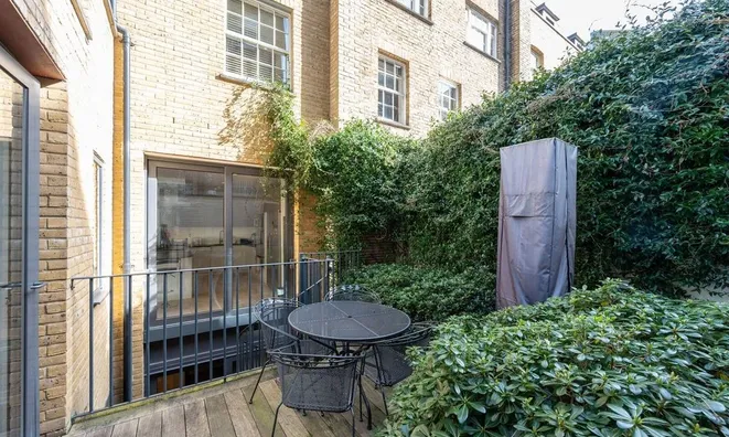 Недвижимость Roland Way, South Kensington: 44