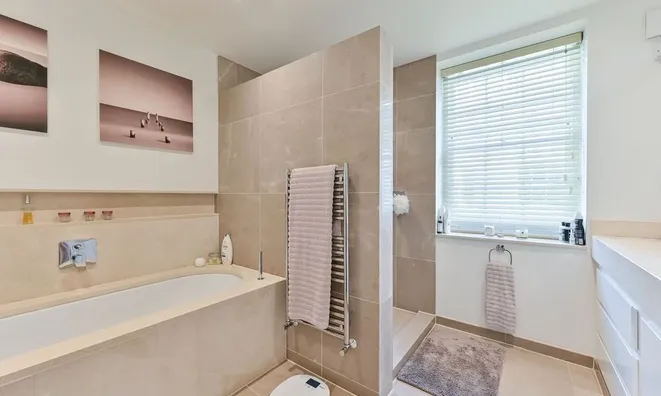 Недвижимость Roland Way, South Kensington: 46