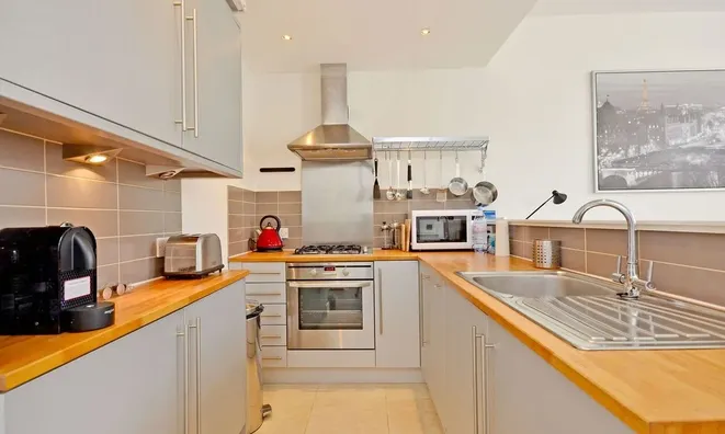 Недвижимость Finborough Road, Chelsea: 1