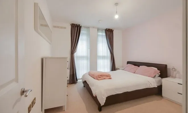 Недвижимость 536 Kings Road: 2