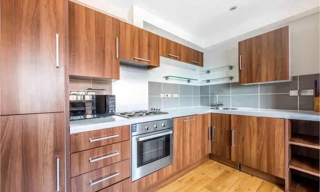 Недвижимость Sloane Avenue: 6