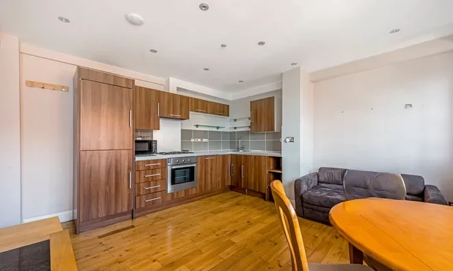Недвижимость Sloane Avenue: 7