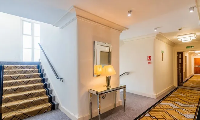 Недвижимость Sloane Avenue: 5