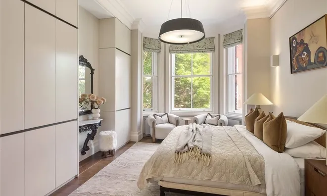 Недвижимость Burton Court, Franklins Row: 1
