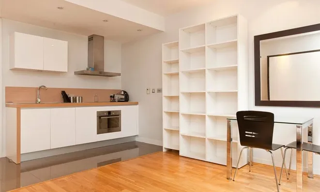 Недвижимость Cubitt Building, Grosvenor Waterside, Gatliff Road: 1