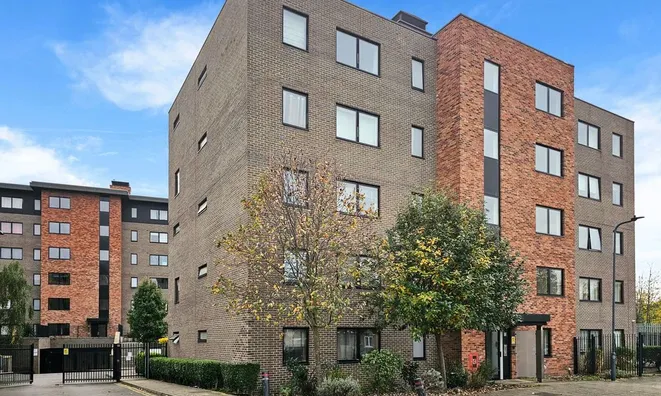 Недвижимость Two Bedroom Flat In Harlesden: 9