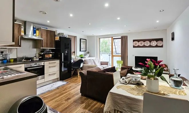 Недвижимость Two Bedroom Flat In Harlesden: 10