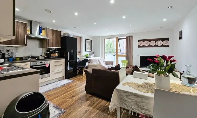 Недвижимость Two Bedroom Flat In Harlesden: 12