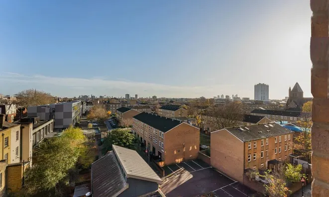 Недвижимость Collins Tower, Blues Street: 8