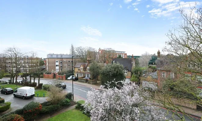 Недвижимость Upper Richmond Road: 4