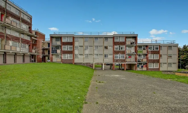 Недвижимость Ainsworth Close: 4