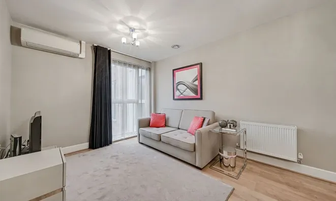 Недвижимость Glenthorne Road: 1