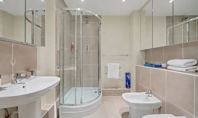 Недвижимость Glenthorne Road: 9