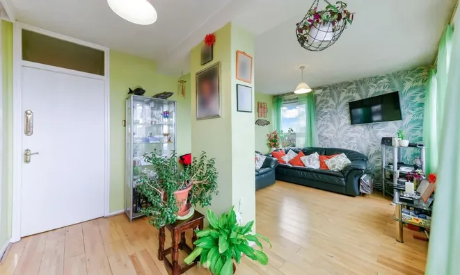 Недвижимость Battersea Church Road: 10