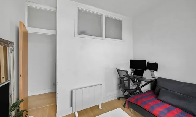 Недвижимость Cliff Court, Cliff Road: 6