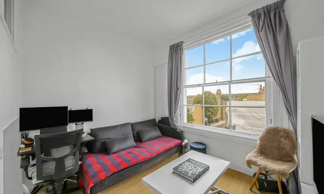 Недвижимость Cliff Court, Cliff Road: 9