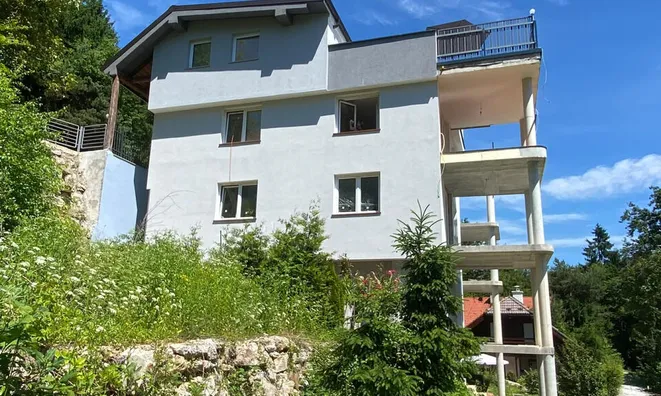 Недвижимость Two-story house Novo Mali Lipoglav: 2