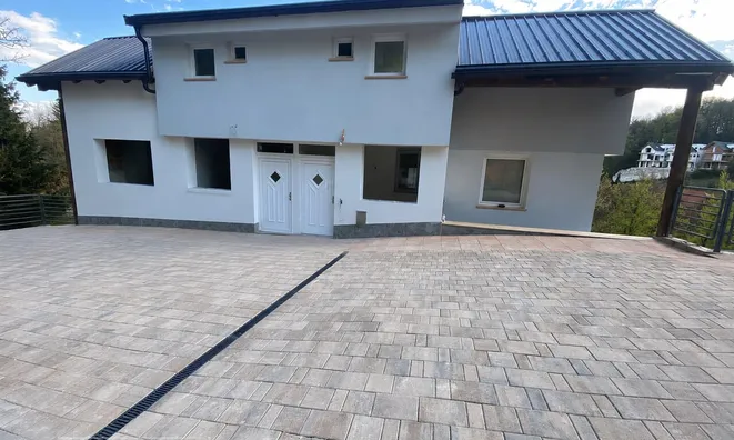 Недвижимость Two-story house Novo Mali Lipoglav: 9