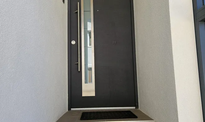Недвижимость Twin House New Ljubljana Vich: 3