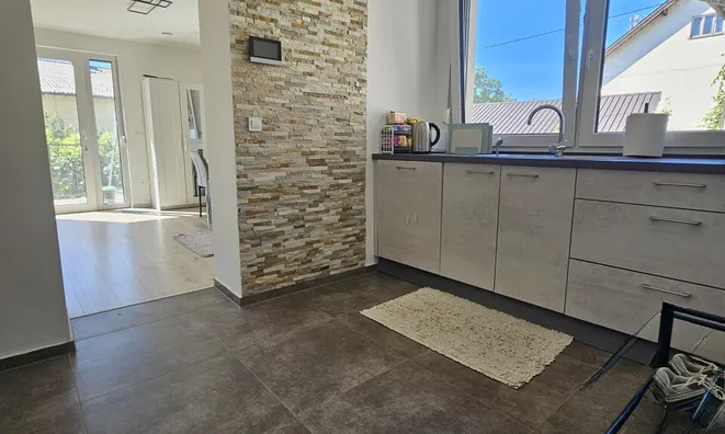 Недвижимость Twin House New Ljubljana Vich: 9
