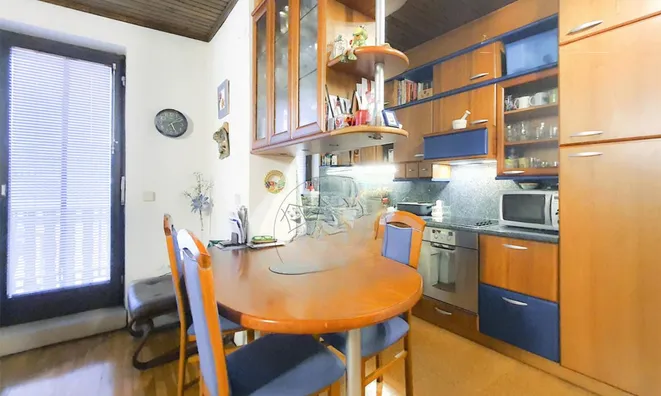 Недвижимость Two-story house in Bežigrad: 8