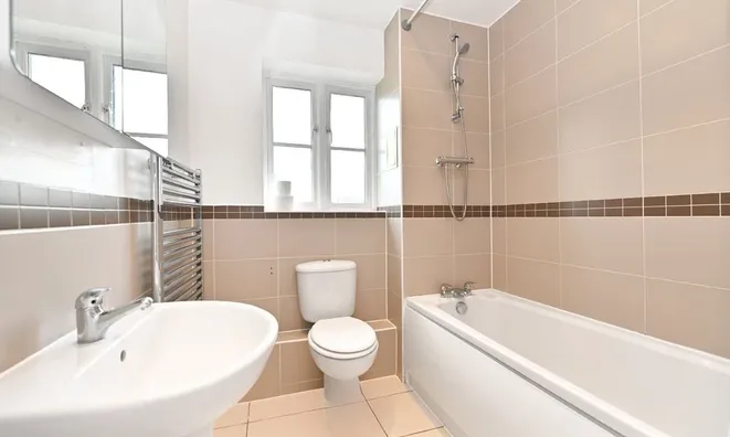 Недвижимость Robson Avenue, Willesden, Lond: 10