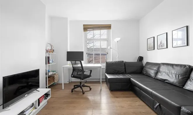 Недвижимость Corfield Street: 10
