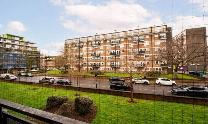 Недвижимость St Saviours Estate, Bermondsey: 2