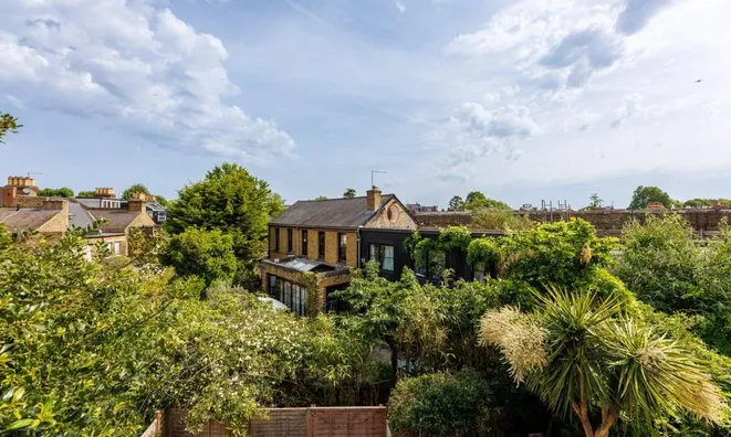 Недвижимость Putney Bridge Road, East Putney: 2