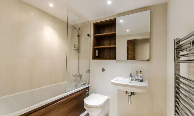 Недвижимость Bromyard Avenue, Acton: 2