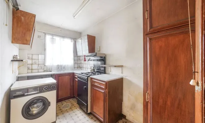 Недвижимость Benson Court, Junction Road: 12