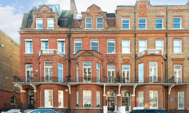 Недвижимость Rosary Gardens, South Kensington: 6