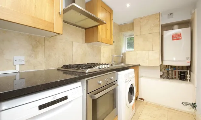 Недвижимость Crescent Rd, Haringey: 3