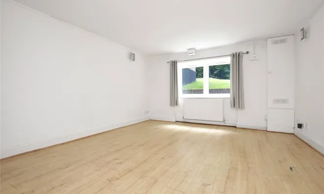 Недвижимость Crescent Rd, Haringey: 4