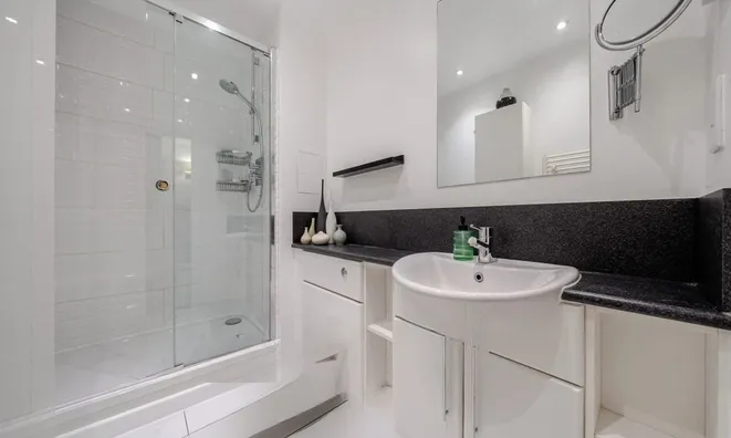Недвижимость Mapleton Road, Southfields: 1