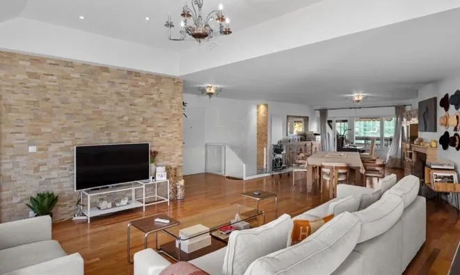 Недвижимость Duplex 5 rooms: 3