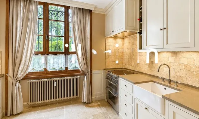 Недвижимость Apartment 8 rooms: 5