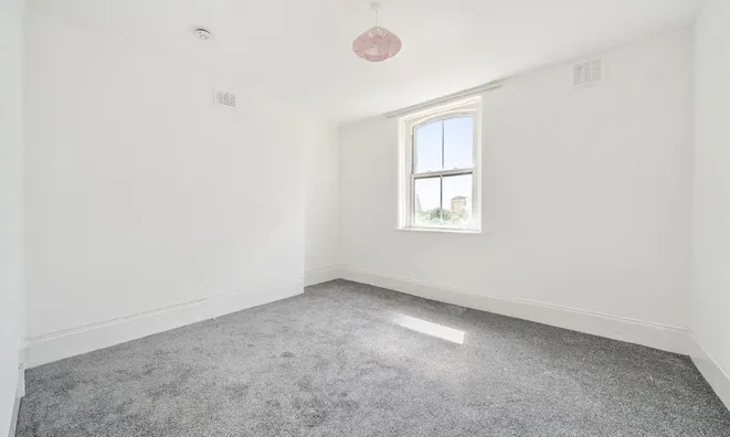 Недвижимость South Lambeth Road, Oval: 2