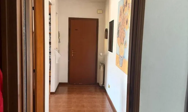 Недвижимость Квартира на ул. Паоло Чикута : 3