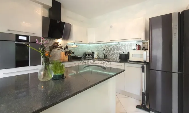 Недвижимость Apartment, 4 rooms, Koper: 3