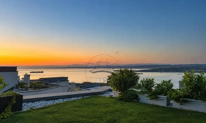 Недвижимость 3-room apartment New Koper: 3