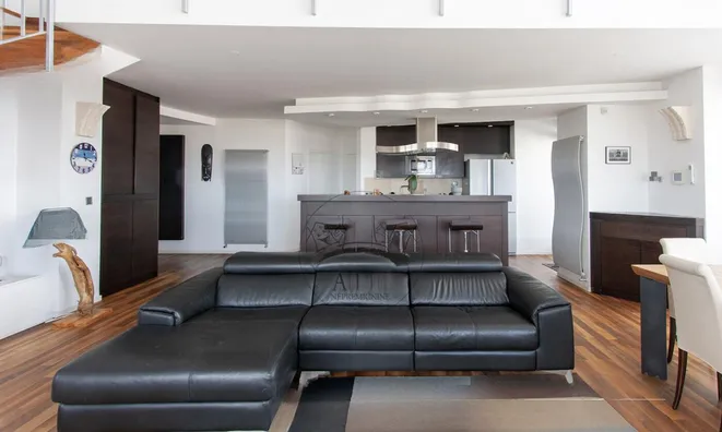 Недвижимость Four-room apartment in Izola: 6