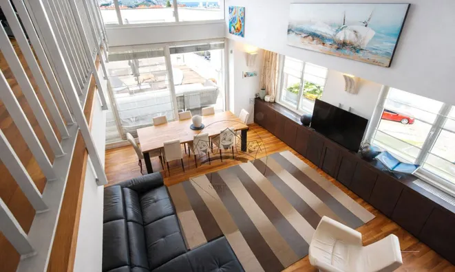 Недвижимость Four-room apartment in Izola: 11