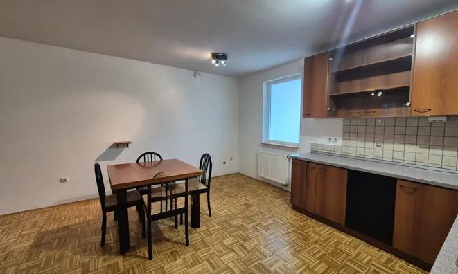 Недвижимость Three-room apartment on Levstikova: 6