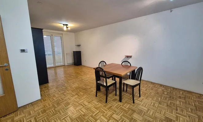 Недвижимость Three-room apartment on Levstikova: 10